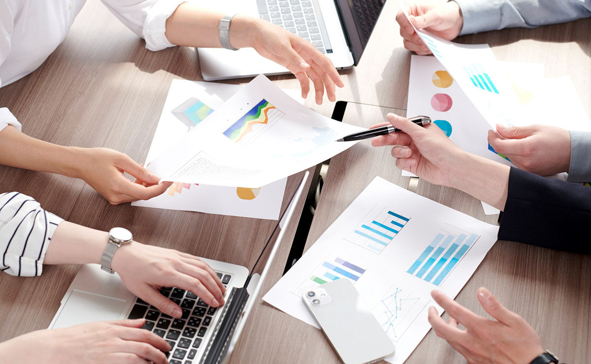 課題の整理から実行まで一貫して支援します